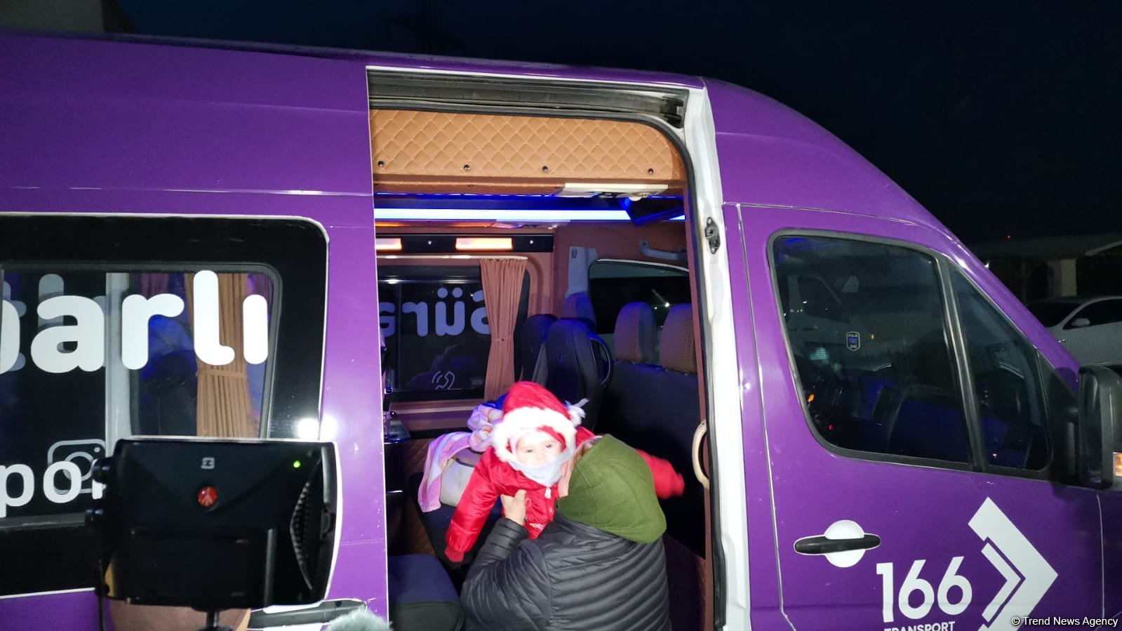 Laçın şəhəri və Zabux kəndinə növbəti köç karvanı yola düşüb (FOTO)