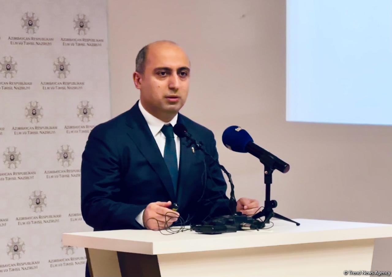 Məktəblərdə hər an hansısa problem yarana bilər - Emin Əmrullayev