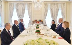 Prezident İlham Əliyevin Albaniyanın Baş naziri ilə geniş tərkibdə görüşü olub (FOTO/VİDEO)