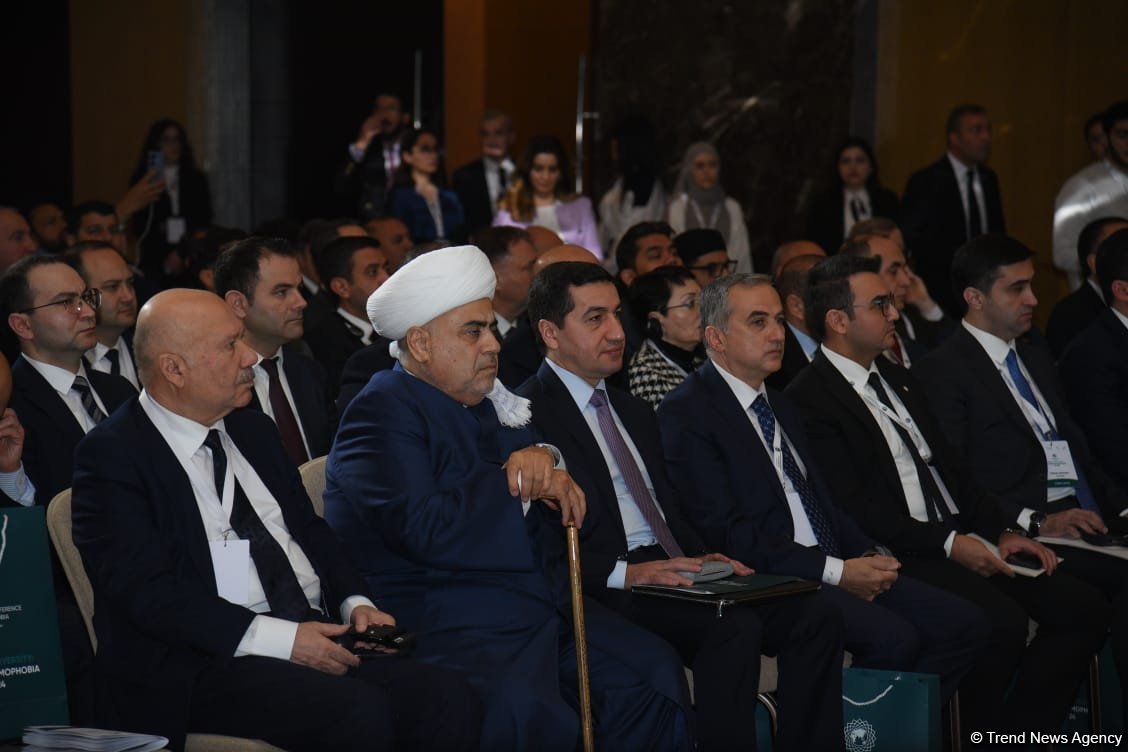 Bakıda islamofobiya ilə mübarizə mövzusunda beynəlxalq elmi konfransın ilk günü başa çatıb (FOTO) (YENİLƏNİB)