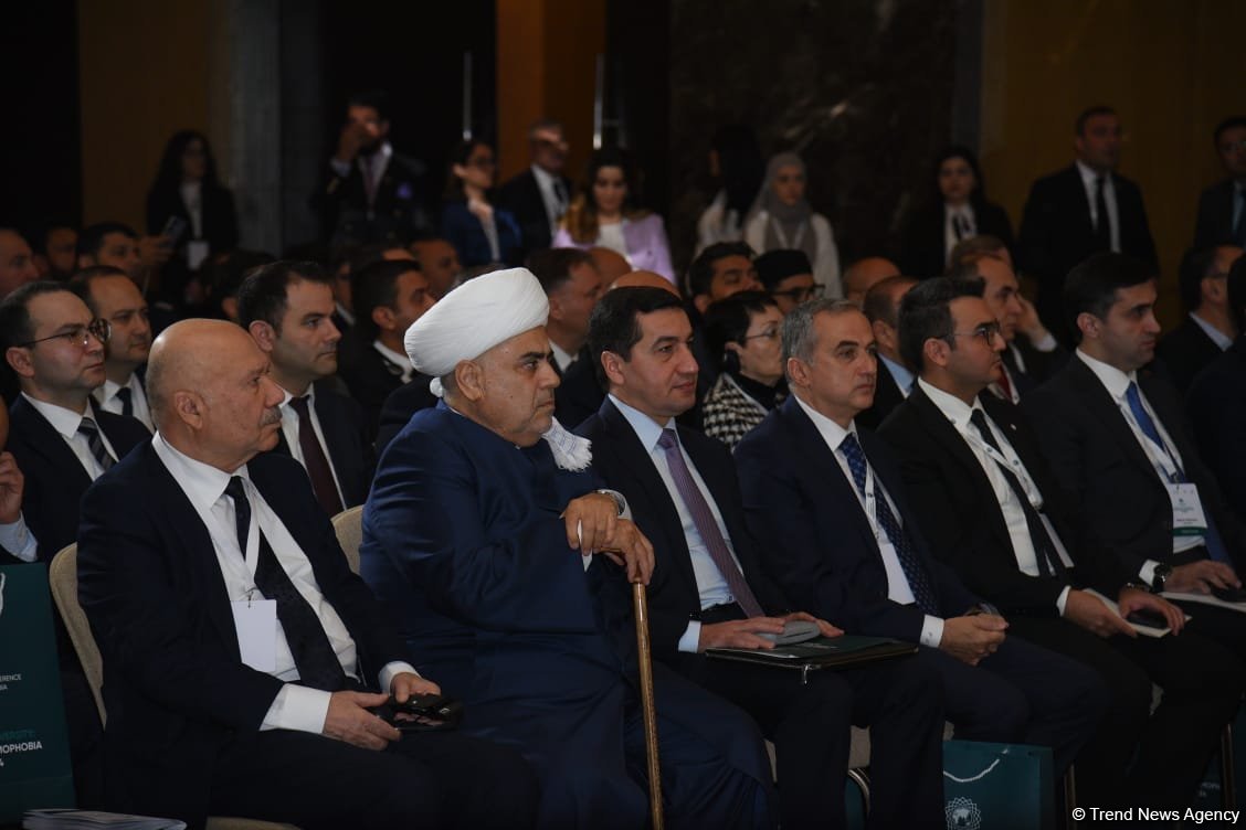 Bakıda islamofobiya ilə mübarizə mövzusunda beynəlxalq elmi konfransın ilk günü başa çatıb (FOTO) (YENİLƏNİB)