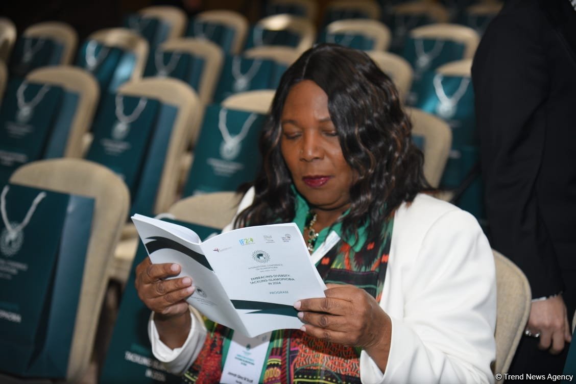 Bakıda islamofobiya ilə mübarizə mövzusunda beynəlxalq elmi konfransın ilk günü başa çatıb (FOTO) (YENİLƏNİB)