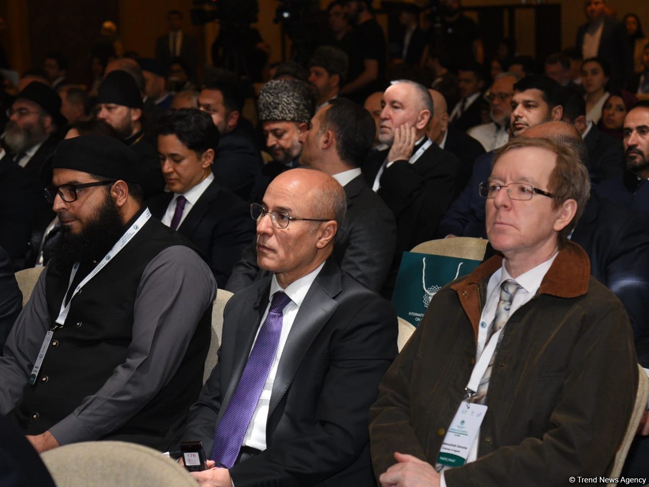 Bakıda islamofobiya ilə mübarizə mövzusunda beynəlxalq elmi konfransın ilk günü başa çatıb (FOTO) (YENİLƏNİB)