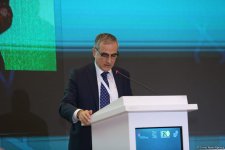 İslamofobiya ilə mübarizəyə dair beynəlxalq elmi konfransın iştirakçıları kommunike qəbul ediblər (FOTO)