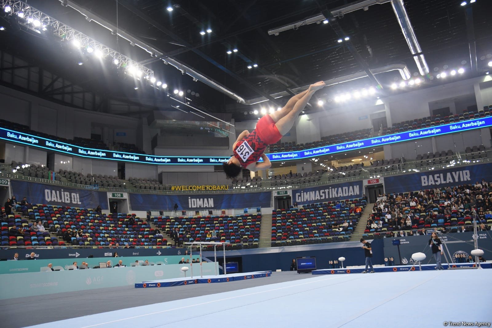 Bakıda idman gimnastikası üzrə FIG Dünya Kubokunun üçüncü günü keçirilir (FOTO)