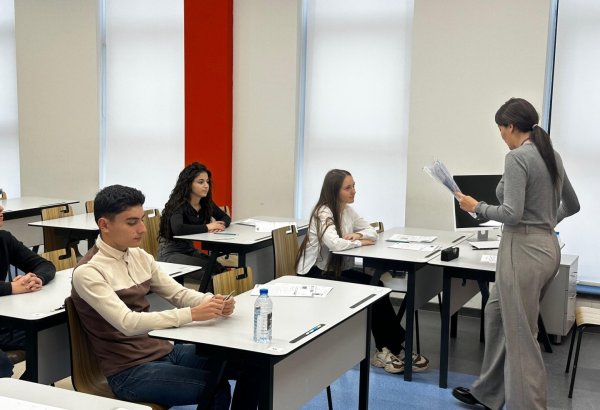 Buraxılış imtahanının modeli dəyişdirildi - Şagirdlərə necə təsir edəcək?