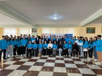 Biz gələcəyin vəkilləriyik!” adlı qış məktəbi yekunlaşdı (FOTO)