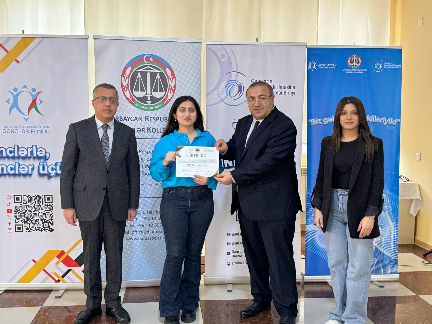 Biz gələcəyin vəkilləriyik!” adlı qış məktəbi yekunlaşdı (FOTO)