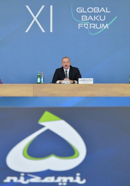 Prezident İlham Əliyev “Parçalanmış dünyanın bərpası” mövzusunda XI Qlobal Bakı Forumunda iştirak edib (FOTO/VİDEO) (YENİLƏNİB)