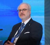 XI Qlobal Bakı Forumu panel iclasları ilə davam edir (FOTO)