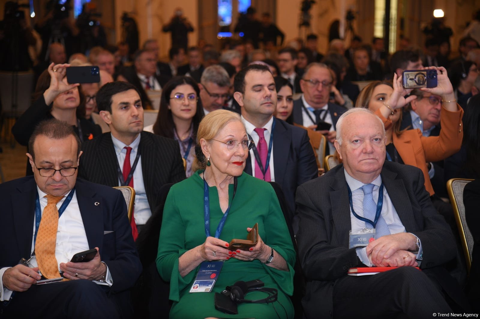 XI Qlobal Bakı Forumu panel iclasları ilə davam edir (FOTO)