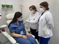 Mərkəzi Gömrük Hospitalında Hepatit B virusuna qarşı  Engerix-B Adult 20 peyvəndi ilə vaksinasiya aparılır