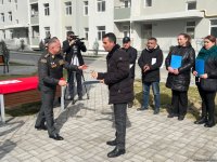Qüsursuz xidmət etmiş bir qrup hərbi qulluqçuya mənzil verilib (FOTO)