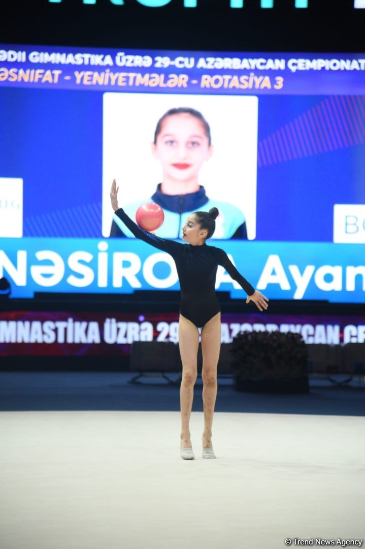 Bakıda bədii gimnastika üzrə 29-cu Azərbaycan Çempionatının yarışlarının ikinci gününə start verilib (FOTO)