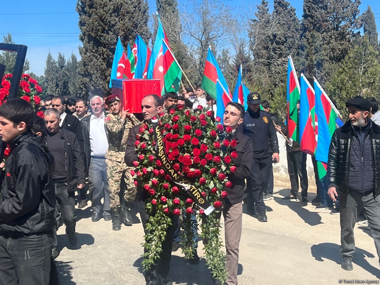 Xocalı soyqırımında itkin düşən Akif Mahmudovun 32 il sonra tapılan qalıqları dəfn olundu (FOTO/VİDEO)