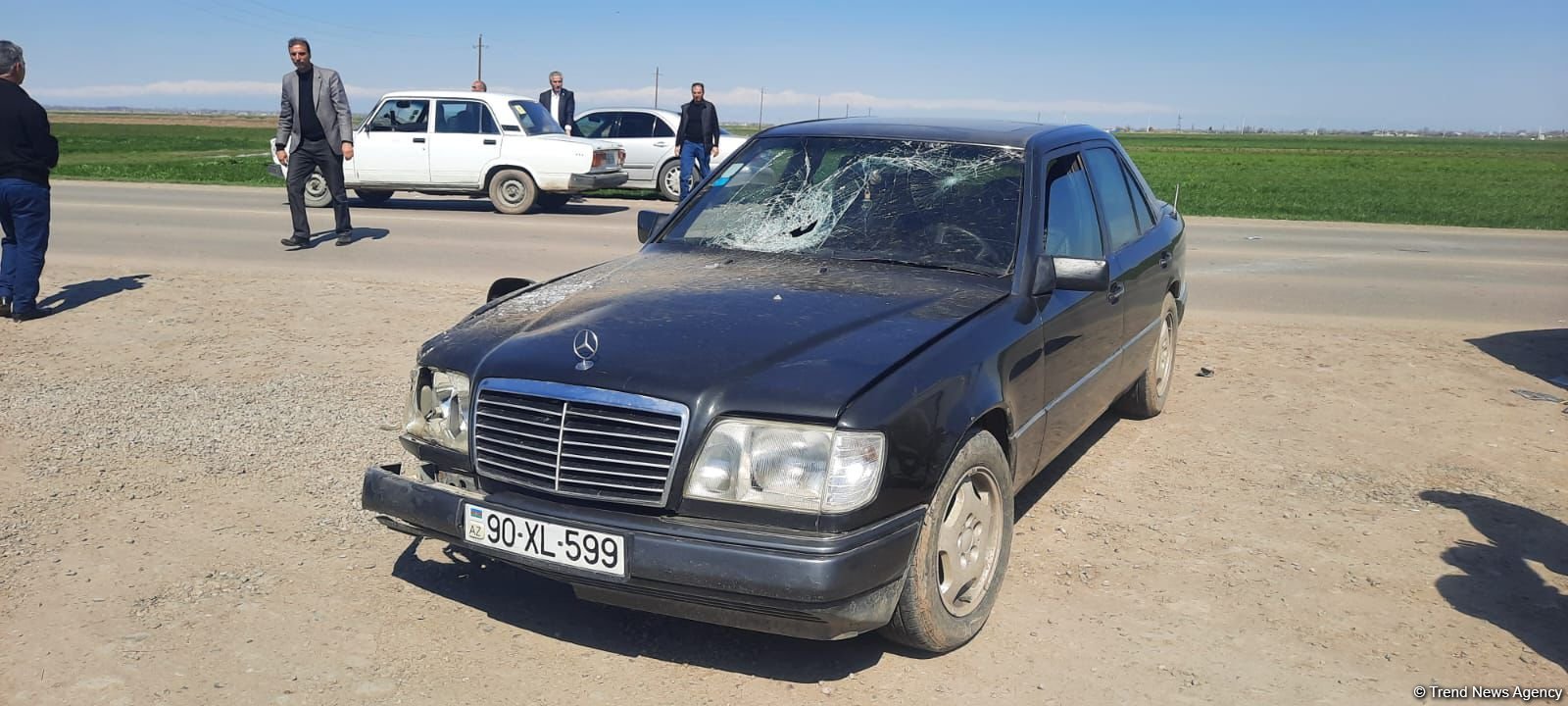 Bərdədə mopedlə maşın toqquşdu - Xəsarət alan var (FOTO)