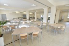 Avropa çempionatında yüksək nəticələr əldə etmiş güləşçilərlə və Xarici Dillər Təmayüllü Gimnaziyada təhsil alan şagird-güləşçilərlə görüş keçirilib (FOTO)