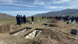 Xocalı soyqırımı qurbanlarının nəşlərinin qalıqları Xocalıda dəfn edilib (FOTO/VİDEO)
