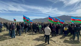 Xocalı soyqırımı qurbanlarının nəşlərinin qalıqları Xocalıda dəfn edilib (FOTO/VİDEO)