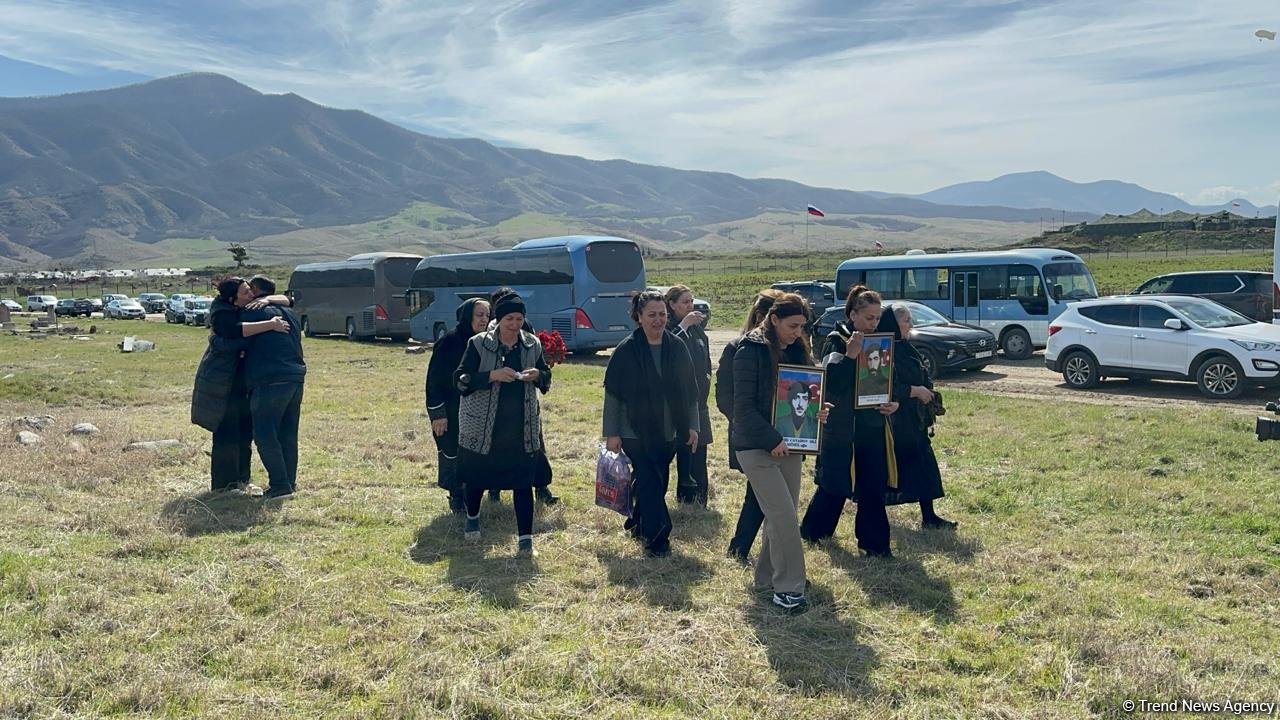 Xocalı soyqırımı qurbanlarının nəşlərinin qalıqları Xocalıda dəfn edilib (FOTO/VİDEO)