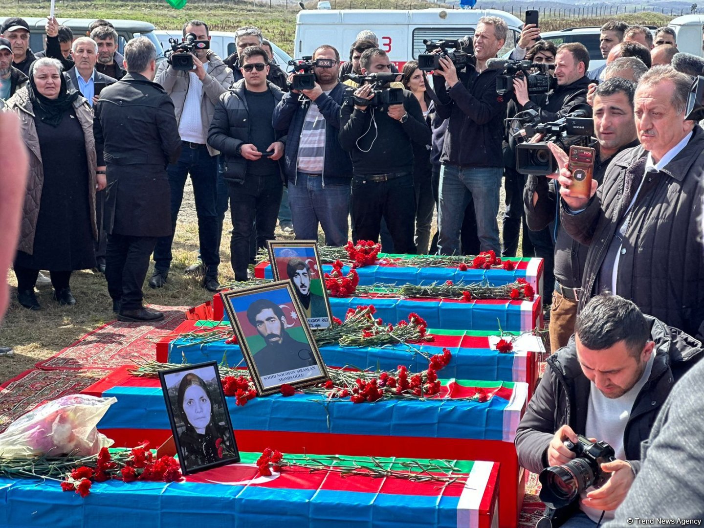 Xocalı soyqırımı qurbanlarının nəşlərinin qalıqları Xocalıda dəfn edilib (FOTO/VİDEO)