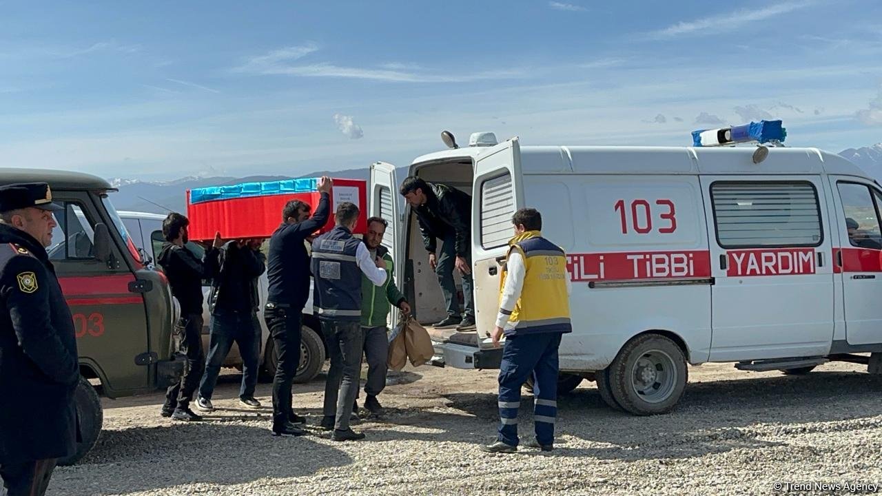 Xocalı soyqırımı qurbanlarının nəşlərinin qalıqları Xocalıda dəfn edilib (FOTO/VİDEO)