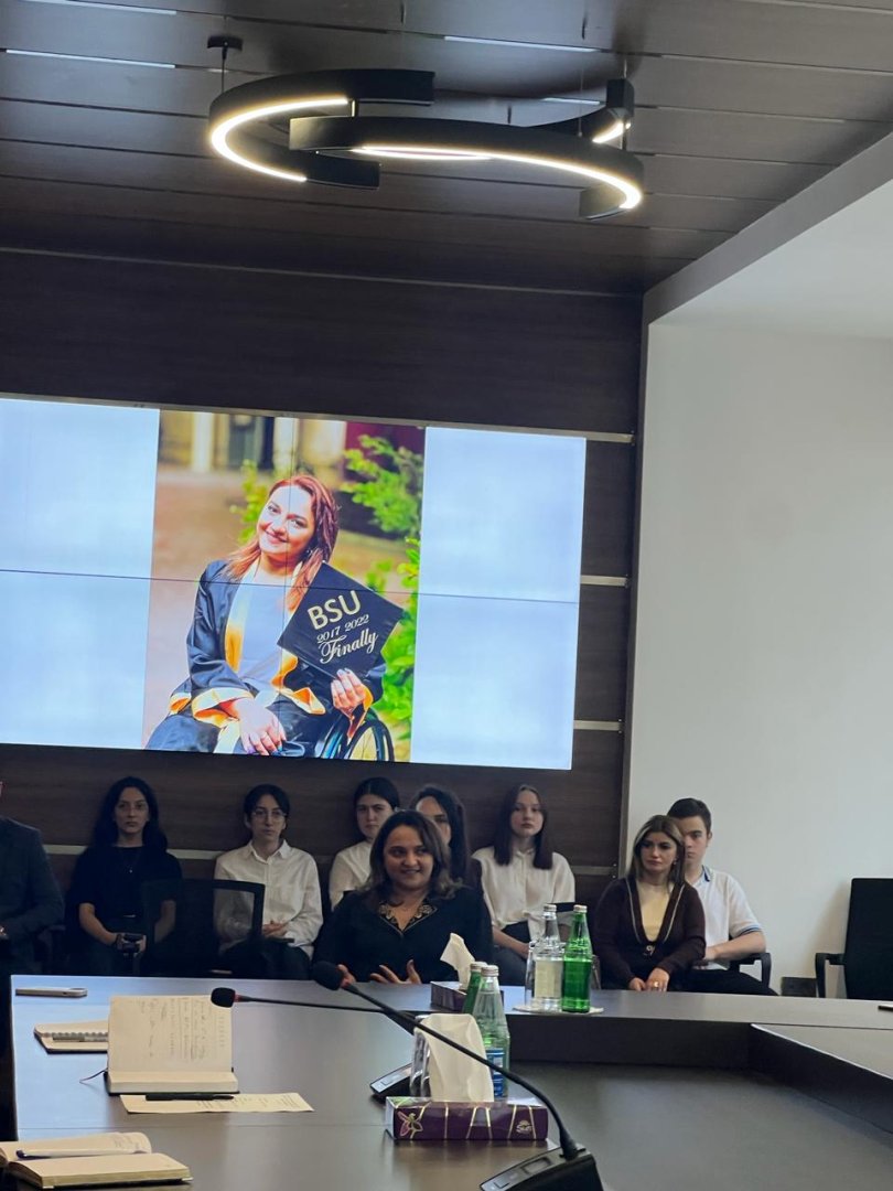 BSU-da  “İnklüziv cəmiyyət üçün imkanlar və yeni texnologiyalar”  mövzusunda məlumat sessiyası keçirilib (FOTO)