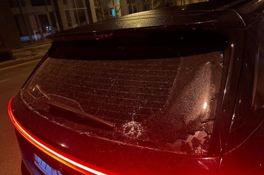 Kevin Medinanın avtomobilinə hücum olub (FOTO)