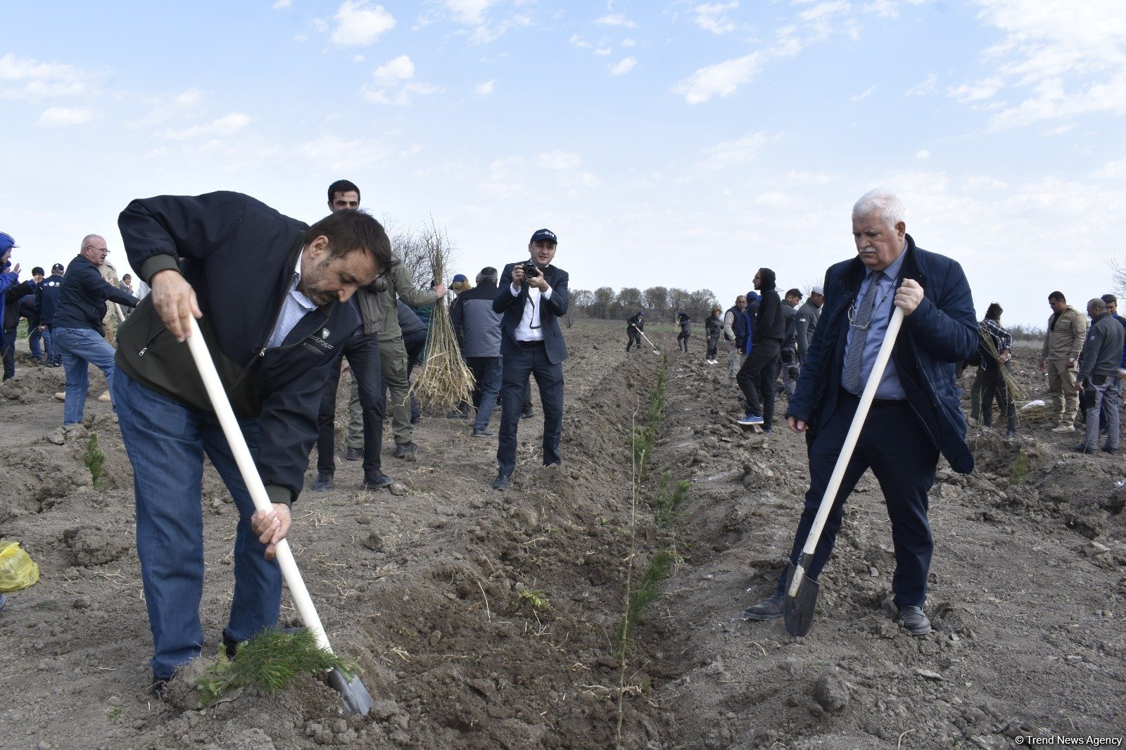 Qarabağda Mina Xəbərdarlığı Günü ilə bağlı ağacəkmə aksiyası keçirilib (FOTO)