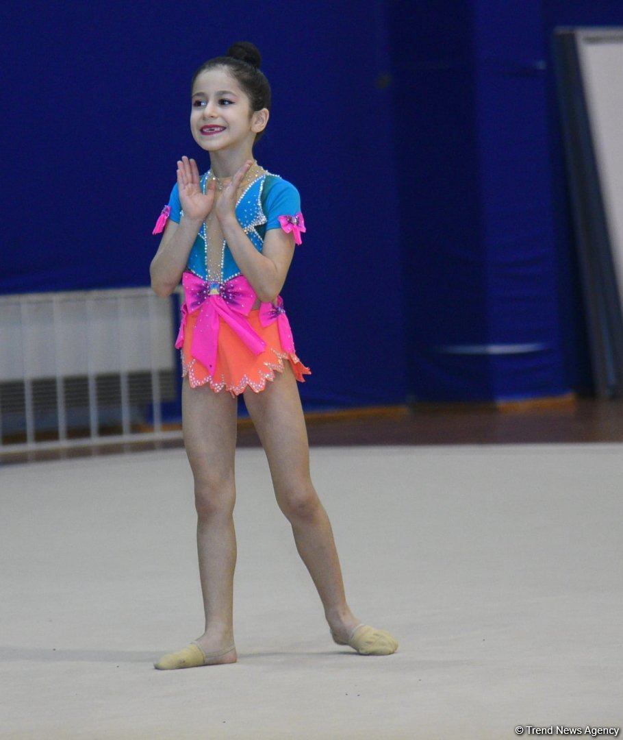 Bakıda "Ocaq Sport" klubunun bədii gimnastika üzrə açıq birincilik yarışlarının ikinci gününə start verilib (FOTO)