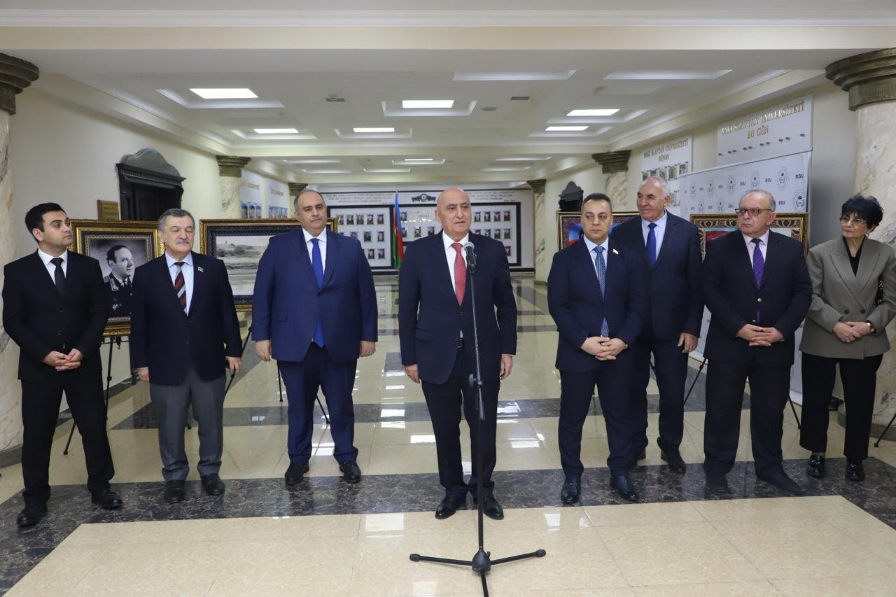 BSU-da “Heydər Əliyev - Unudulmaz lider” adlı foto-xalça sərgisinin təqdimatı baş tutub