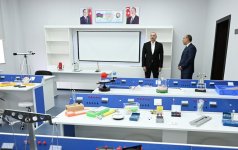 Prezident İlham Əliyev Qəbələnin Bum qəsəbəsində tam orta məktəbin yeni binasının açılışında iştirak edib (FOTO) (YENİLƏNİB)