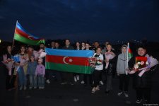 Avropa çempionatında qızıl və gümüş medallar qazanan gimnastlarımız Vətənə dönüblər (FOTO)