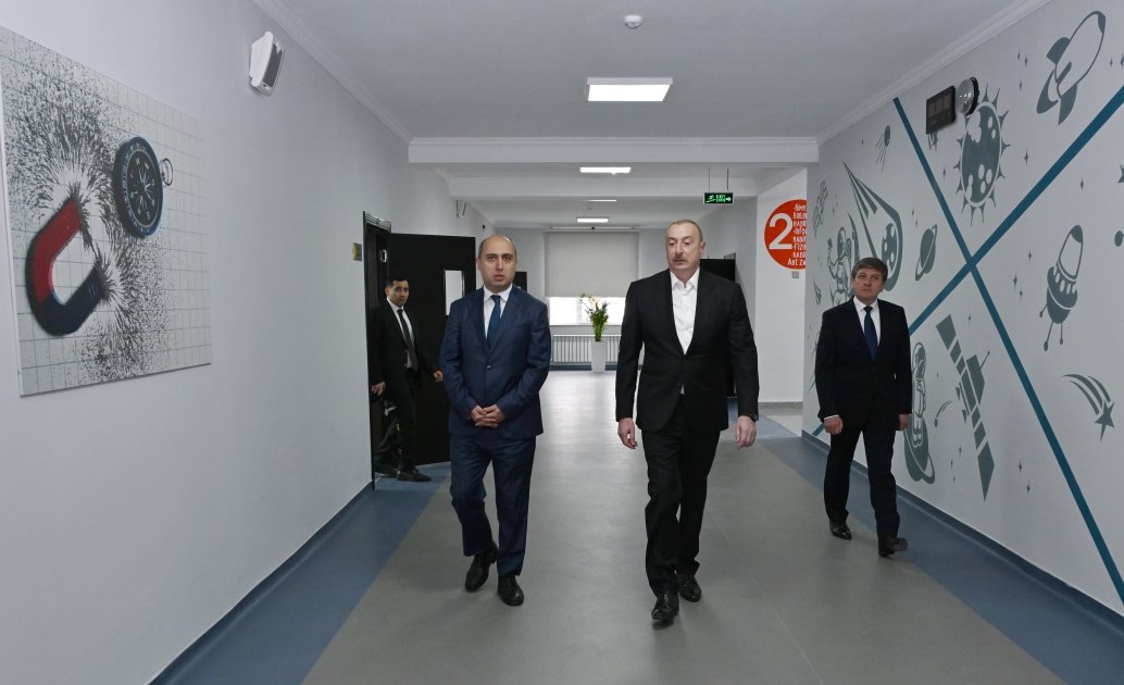 Prezident İlham Əliyev Qəbələnin Bum qəsəbəsində tam orta məktəbin yeni binasının açılışında iştirak edib (FOTO) (YENİLƏNİB)