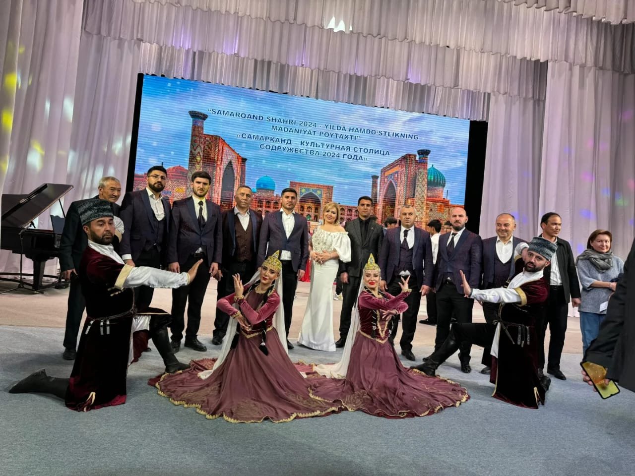 "Göygöl" Dövlət Mahnı və Rəqs ansamblı Özbəkistanda ölkəmizi təmsil edib (FOTO)