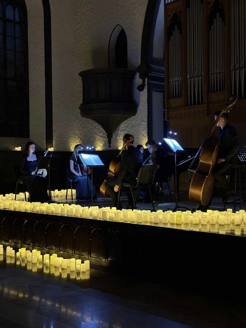 Divaların ruhu: Tina Törner, Whitney Houston, Selin Dion, Adel. Mystery Ensemble. Şam işığında konsert (FOTO)