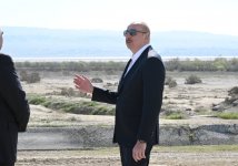 Prezident İlham Əliyev Hacıqabul rayonunda Şirvan suvarma kanalının təməlini qoyub (FOTO/VİDEO) (YENİLƏNİB)