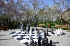 Heydər Əliyev Fondunun vitse-prezidenti Leyla Əliyevanın iştirakı ilə növbəti abad həyətlər sakinlərin istifadəsinə verilib (FOTO)