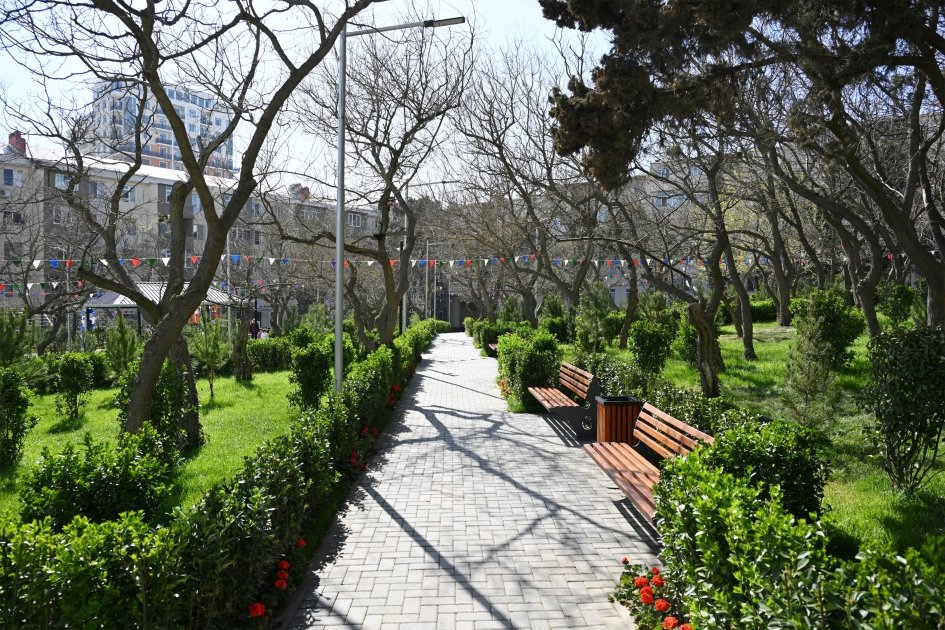 Heydər Əliyev Fondunun vitse-prezidenti Leyla Əliyevanın iştirakı ilə növbəti abad həyətlər sakinlərin istifadəsinə verilib (FOTO)