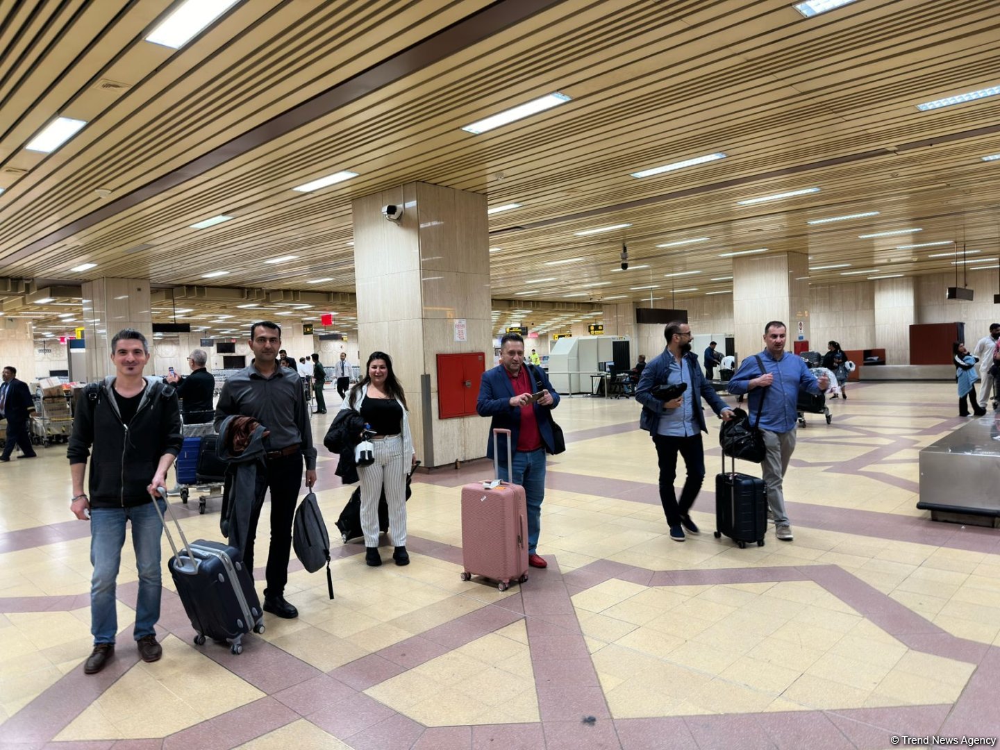 AZAL Bakı-Kəraçi marşrutu üzrə ilk uçuşunu həyata keçirib (FOTO)
