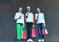Bədii gimnastika üzrə Dünya Kubokunun qalibləri mükafatlandırılıb (FOTO)