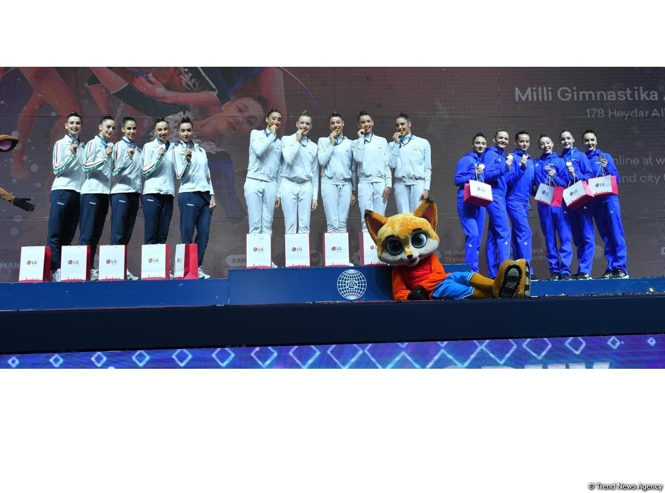 Bədii gimnastika üzrə Dünya Kubokunun qalibləri mükafatlandırılıb (FOTO)