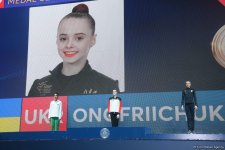 Bədii gimnastika üzrə Dünya Kubokunun qalibləri mükafatlandırılıb (FOTO)
