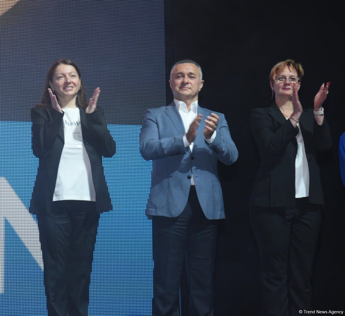 Bədii gimnastika üzrə Dünya Kubokunun qalibləri mükafatlandırılıb (FOTO)