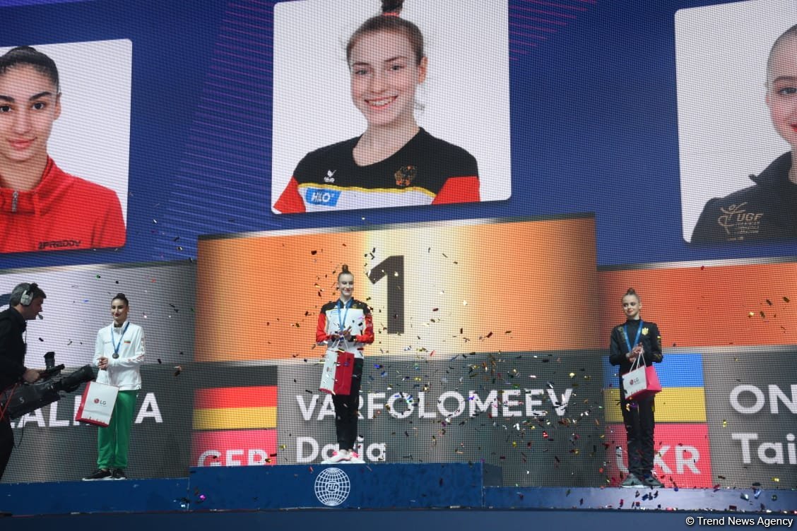 Bədii gimnastika üzrə Dünya Kubokunun qalibləri mükafatlandırılıb (FOTO)