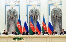 Prezident İlham Əliyevin və Rusiya Prezidenti Vladimir Putinin Baykal-Amur magistralının 50 illik yubileyi münasibətilə dəmir yolu sahəsinin veteranları və işçiləri ilə birgə görüşü keçirilib (FOTO/VİDEO) (YENİLƏNİB)