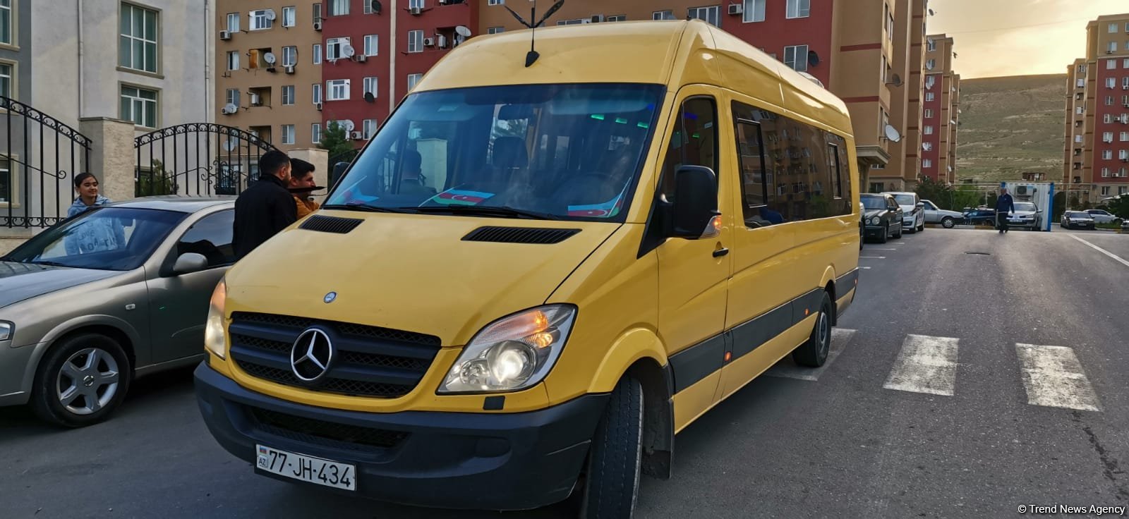 Füzuli şəhərinə növbəti köç karvanı yola düşüb (FOTO)