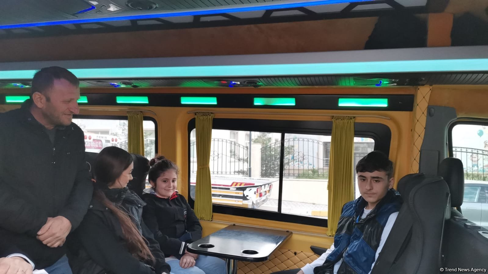 Füzuli şəhərinə növbəti köç karvanı yola düşüb (FOTO)