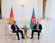 Azərbaycan və Qırğızıstan Prezidentlərinin məhdud tərkibdə görüşü olub (FOTO) (YENİLƏNİB)