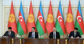 Azərbaycan-Qırğızıstan sənədlərinin imzalanması mərasimi olub (FOTO/VİDEO) (YENİLƏNİB)
